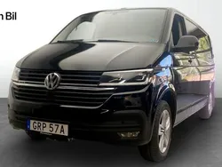 Svart (deep black pärleffekt) Begagnad 2020 VW T6.1 Van | 499 900 kr (Marknadspris)