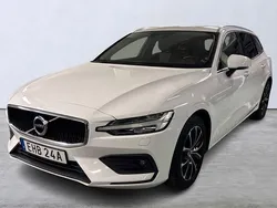 Vit Begagnad 2020 Volvo V60 Momentum Kombi | 235 000 kr (Lite dyr)