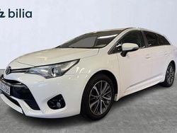 Vit Begagnad 2016 Toyota Avensis Active Kombi | 159 000 kr (Marknadspris)
