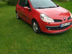 Röd Begagnad 2008 Renault Clio R.S. Halvkombi | 32 500 kr (Bra pris)