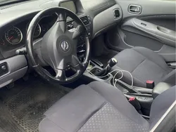 Svart Begagnad 2002 Nissan Almera Halvkombi | 15 900 kr (Marknadspris)