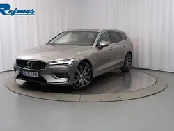 Grå (pebble grey metallic) Begagnad 2022 Volvo V60 Kombi | 359 900 kr (Marknadspris)