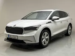 Vit Begagnad 2022 Skoda Enyaq iV SUV | 259 000 kr (Superpris)