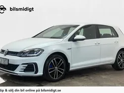 Vit Begagnad 2017 VW Golf VII GTE Halvkombi | 209 900 kr (Marknadspris)