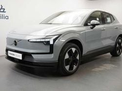 Grå Begagnad 2024 Volvo EX30 Core SUV | 309 900 kr