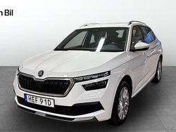 Vit (candy white) Begagnad 2022 Skoda Kamiq Style SUV | 246 900 kr (Marknadspris)
