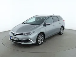 Grå Begagnad 2016 Toyota Auris Touring Sports Executive Kombi | 157 000 kr (Marknadspris)