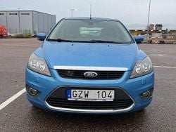 Blå Begagnad 2008 Ford Focus Titanium Halvkombi | 17 000 kr (Superpris)