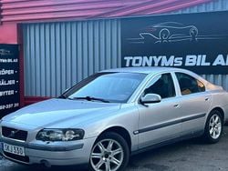 Ljusgrå Begagnad 2001 Volvo S60 Business Edition Sedan | 28 900 kr (Marknadspris)
