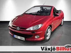 Röd Begagnad 2003 Peugeot 206 CC Cab | 24 900 kr (Marknadspris)