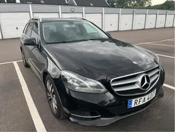Svart Begagnad 2016 Mercedes E220 Avantgarde Kombi | 149 500 kr (Marknadspris)