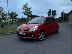Röd Begagnad 2006 Renault Clio R.S. Halvkombi | 19 500 kr (Marknadspris)