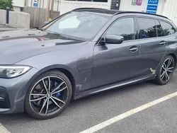 Grå Begagnad 2021 BMW 330e Shadowline Kombi | 349 000 kr (Dyr)