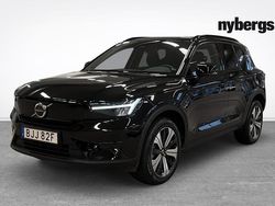 Svart Begagnad 2023 Volvo XC40 Core SUV | 373 209 kr
