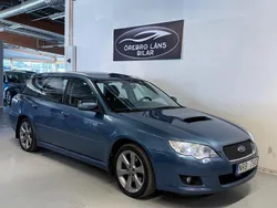 Mörkblå (blå) Begagnad 2009 Subaru Legacy Kombi | 49 900 kr (Marknadspris)