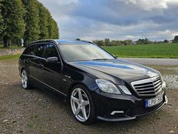Svart Begagnad 2011 Mercedes E250 Kombi | 125 000 kr (Dyr)