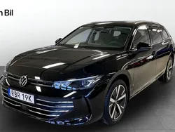 Svart Ny 2024 VW Passat Business Kombi | 465 900 kr (Marknadspris)