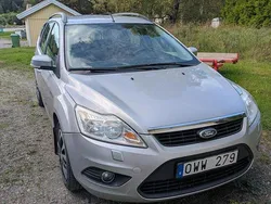 Grå Begagnad 2011 Ford Focus Platinum Kombi | 20 000 kr (Bra pris)