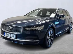 Mörkblå Ny 2024 Volvo V90 Core Kombi | 489 000 kr (Bra pris)