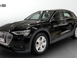 Svart Begagnad 2020 Audi e-tron Proline SUV | 284 900 kr (Marknadspris)