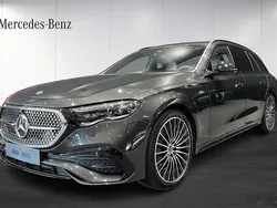 Grafitgrå metallic Ny 2025 Mercedes E300 Kombi | 772 750 kr (Dyr)