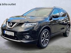 Svart Begagnad 2015 Nissan X-Trail SUV | 129 900 kr