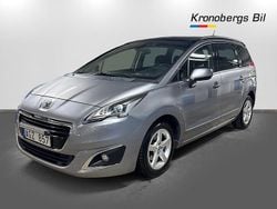 Grå Begagnad 2013 Peugeot 5008 Allure Minibuss | 89 900 kr (Dyr)