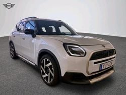 Vit Begagnad 2024 Mini Countryman SUV | 487 400 kr
