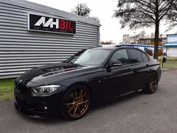 Svart Begagnad 2015 BMW 335 M Sport Sedan | 299 900 kr (Marknadspris)