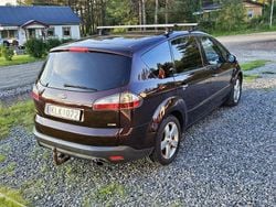 Röd Begagnad 2008 Ford S-MAX S Minibuss | 38 000 kr