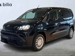 Svart Ny 2025 Toyota Proace City Van | 289 900 kr (Bra pris)