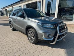 Grå (gråmetallic) Begagnad 2022 Suzuki Vitara SUV | 169 000 kr (Dyr)