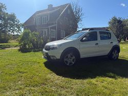Vit Begagnad 2019 Dacia Sandero Stepway Halvkombi | 79 000 kr (Marknadspris)