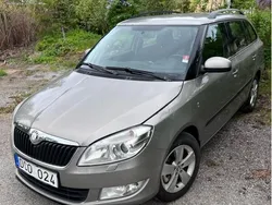 Brun Begagnad 2011 Skoda Fabia Elegance Kombi | 29 900 kr (Marknadspris)