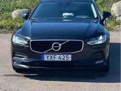 Svart Begagnad 2018 Volvo S90 Momentum Sedan | 205 000 kr (Marknadspris)