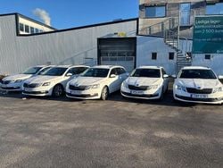 Vit Begagnad 2019 Skoda Octavia G-TEC Ambition Kombi | 67 800 kr (Marknadspris)