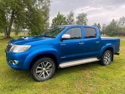 Mörkblå (blå) Begagnad 2015 Toyota HiLux Pickup | 186 875 kr