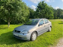 Grå Begagnad 2002 Opel Astra Halvkombi | 27 500 kr (Lite dyr)