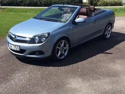Blå Begagnad 2007 Opel Astra Cabriolet Cab | 61 500 kr