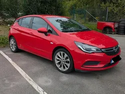 Röd Begagnad 2016 Opel Astra Enjoy Halvkombi | 59 000 kr (Marknadspris)