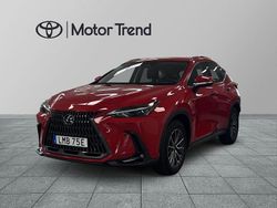 Röd Begagnad 2024 Lexus NX350h SUV | 489 900 kr (Dyr)