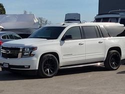 Vit Begagnad 2015 Chevrolet Suburban SUV | 350 000 kr