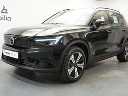 Svart Begagnad 2022 Volvo XC40 Core SUV | 349 900 kr