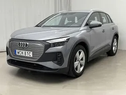 Grå Begagnad 2022 Audi Q4 e-tron SUV | 269 000 kr (Superpris)