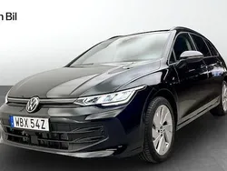 Svart Ny 2025 VW Golf VIII Life Kombi | 334 900 kr (Marknadspris)