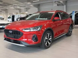 Röd Begagnad 2023 Ford Focus Active Kombi | 314 800 kr (Marknadspris)