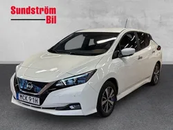 Vit Begagnad 2021 Nissan Leaf N-Connecta Halvkombi | 169 900 kr (Bra pris)