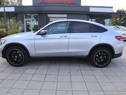 Silver samma som bilen Begagnad 2022 Mercedes GLC300e AMG line Plus Sportkupé | 559 900 kr (Lite dyr)
