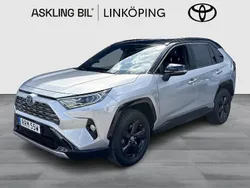 Grå Begagnad 2021 Toyota RAV4 Hybrid Style SUV | 369 000 kr (Marknadspris)