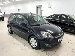 Blå Begagnad 2006 Ford Fiesta Halvkombi | 20 000 kr (Marknadspris)